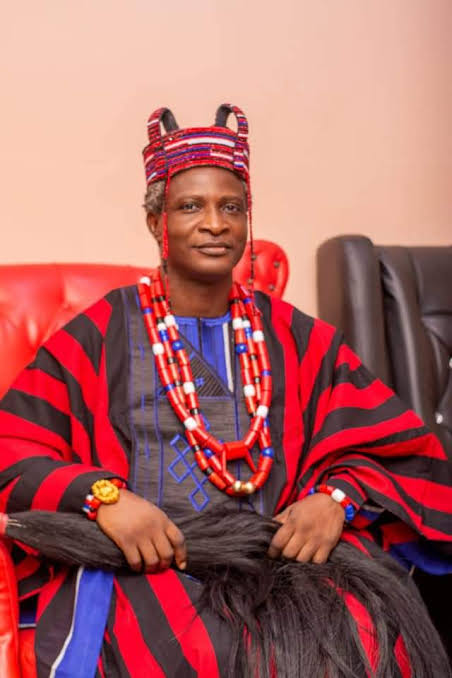 Idoma Traditional Regalia