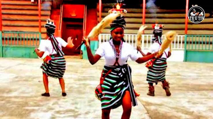 Swem Dance